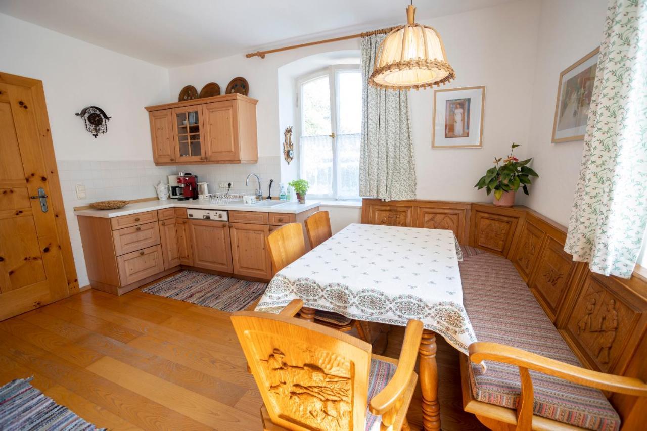 Landhauswohnung Mit Wildromantischem Garten Füssen Exterior foto