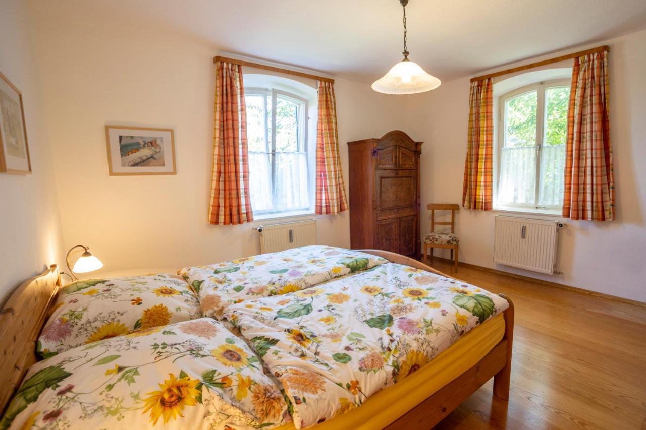 Landhauswohnung Mit Wildromantischem Garten Füssen Exterior foto